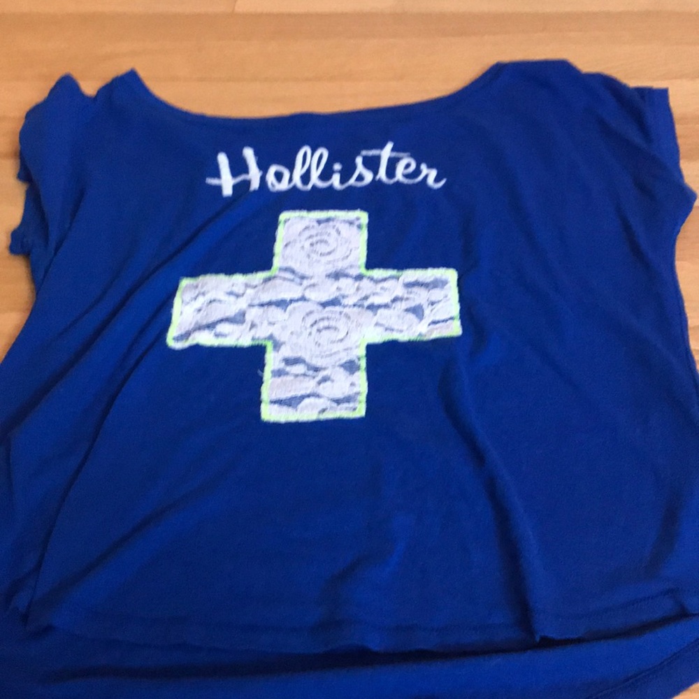 Hollister shirt